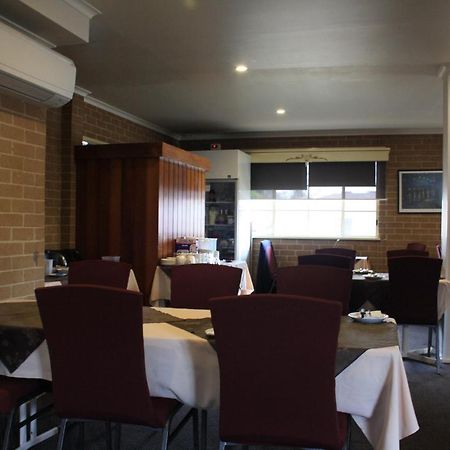 Grand Manor Motor Inn Queanbeyan Dış mekan fotoğraf