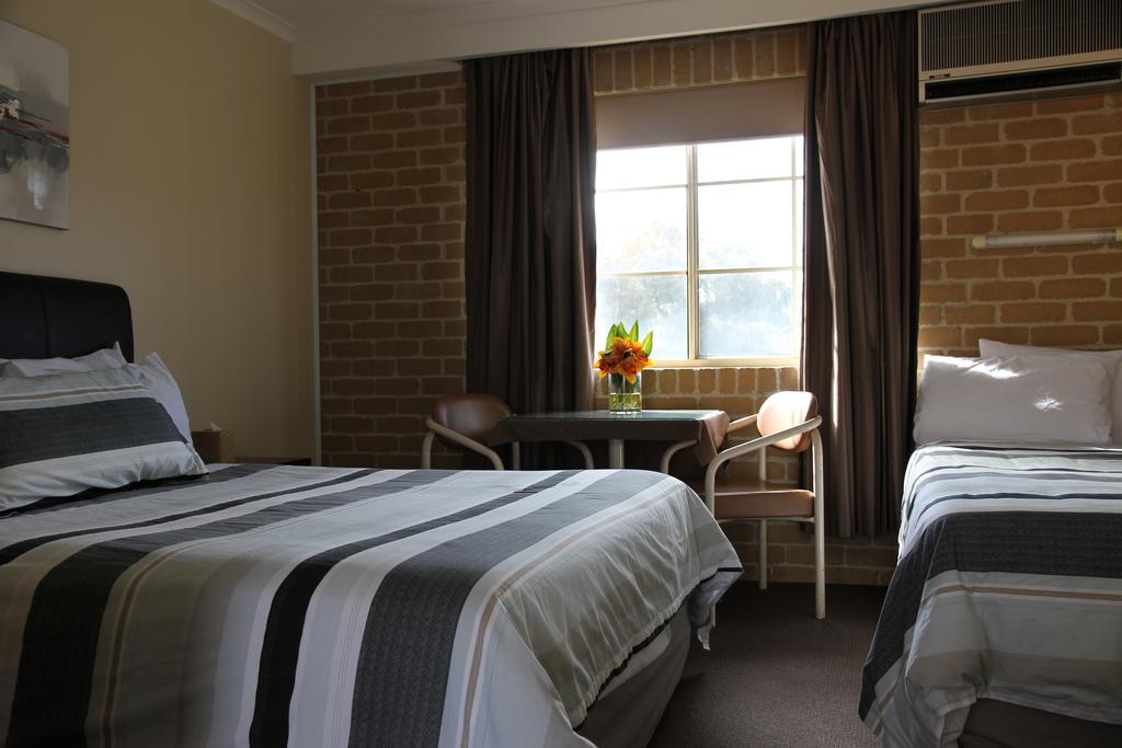 Grand Manor Motor Inn Queanbeyan Dış mekan fotoğraf