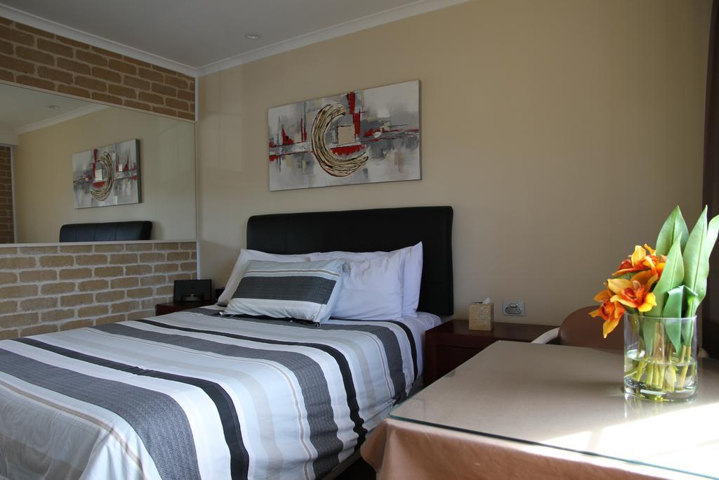 Grand Manor Motor Inn Queanbeyan Dış mekan fotoğraf