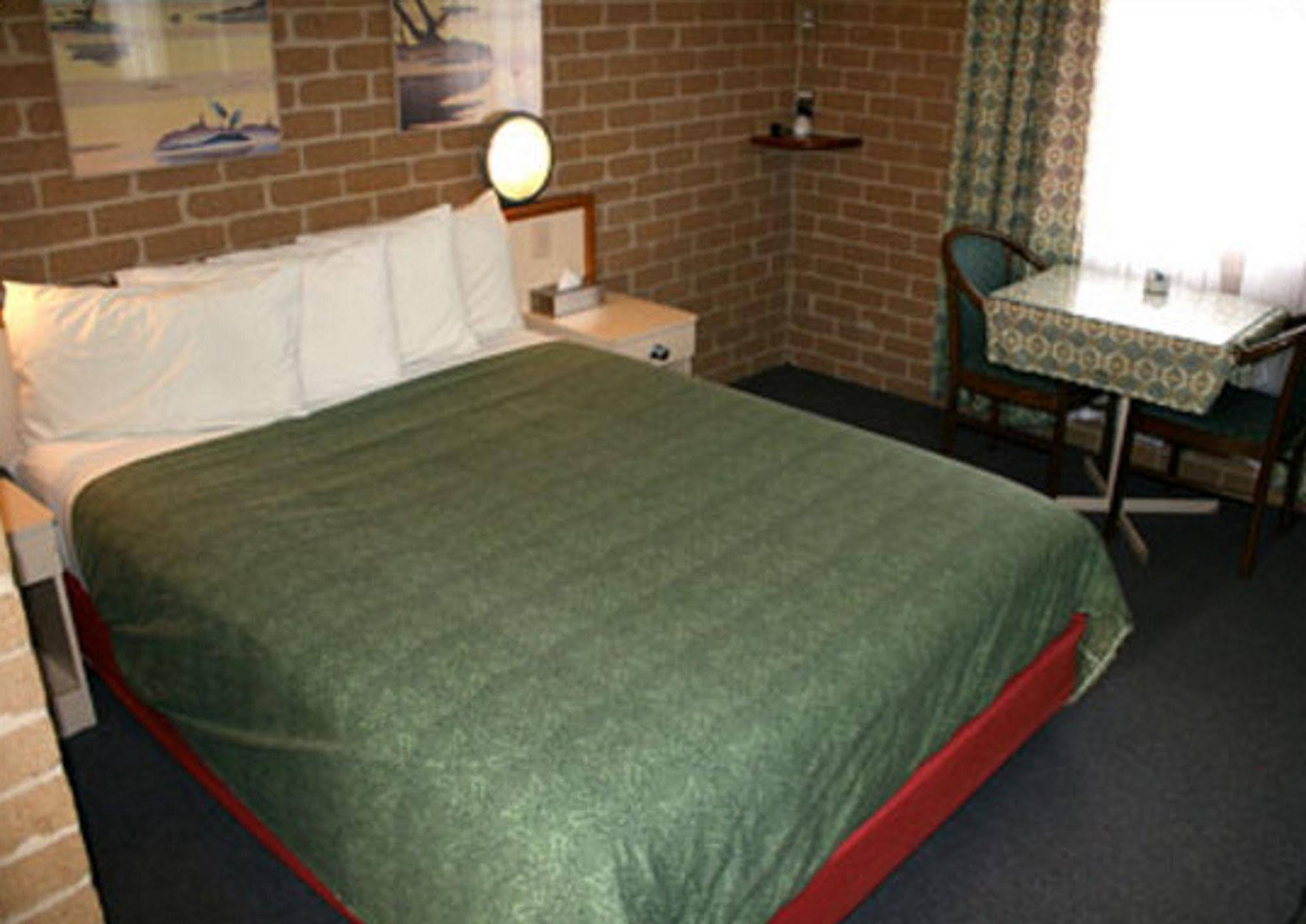 Grand Manor Motor Inn Queanbeyan Dış mekan fotoğraf