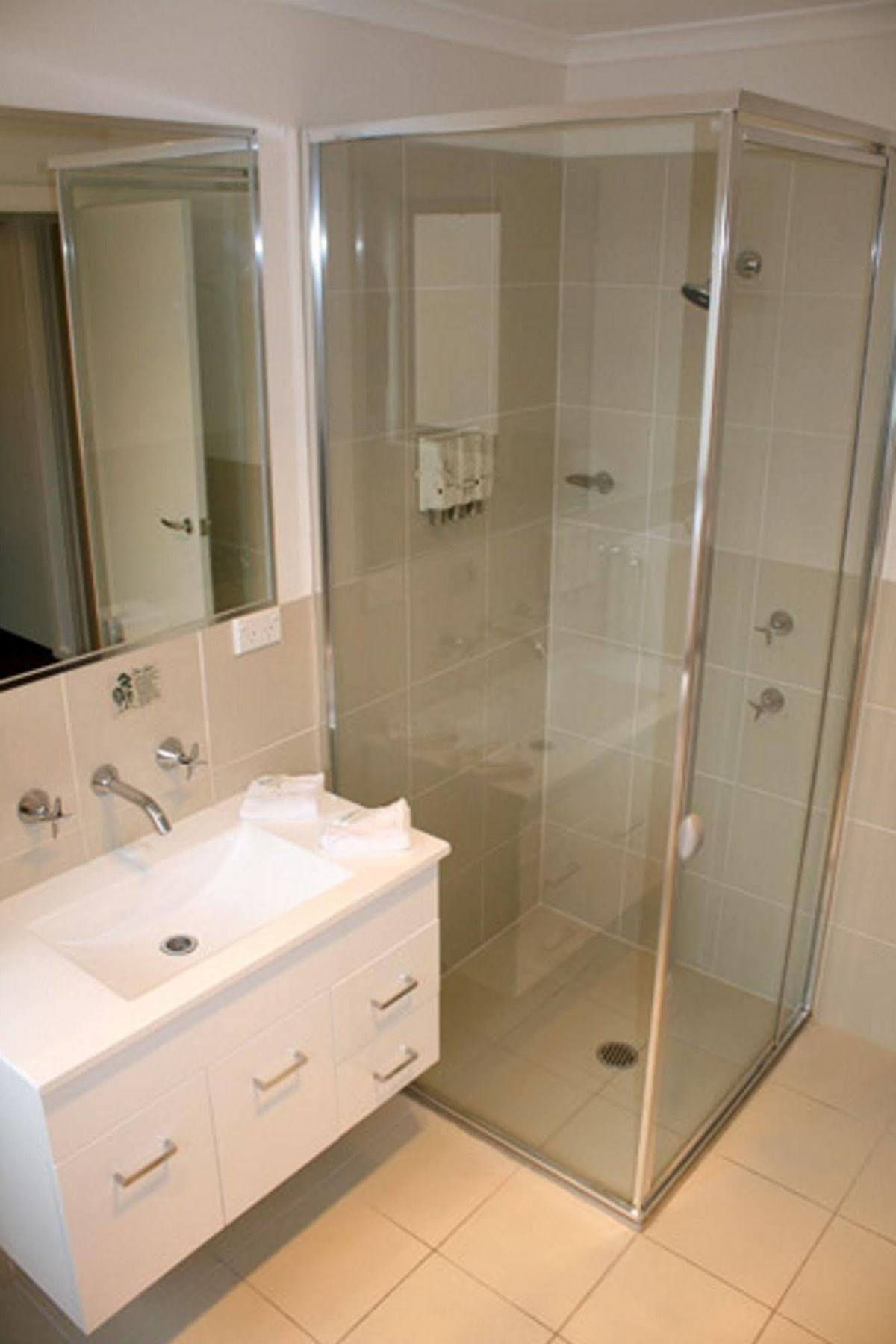 Grand Manor Motor Inn Queanbeyan Dış mekan fotoğraf